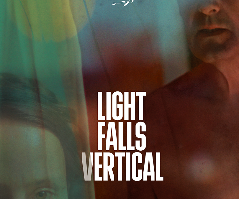 LIGHT FALLS VERTICAL